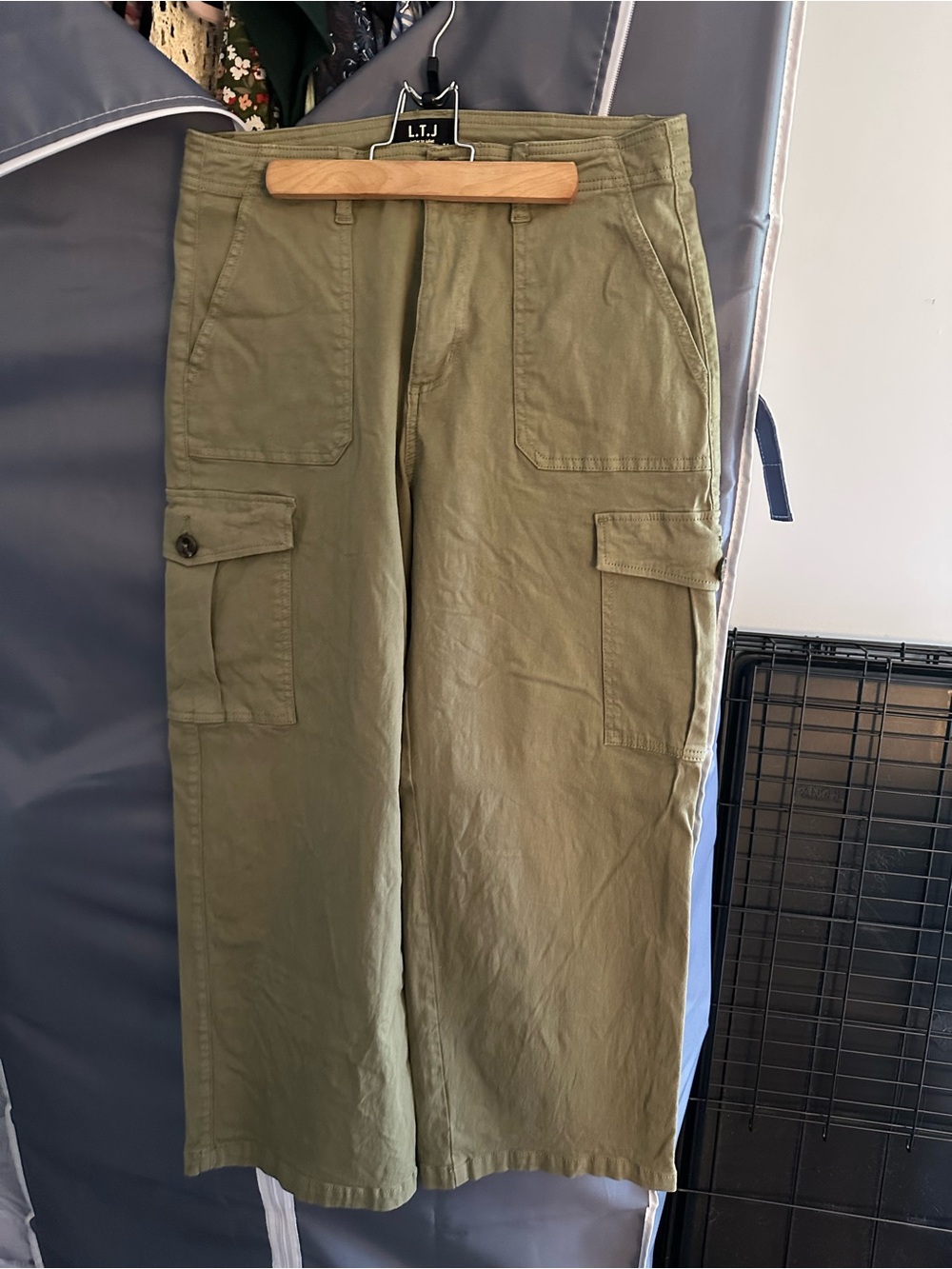 Letter to Juliet Olive Green Cargo women’s Pants